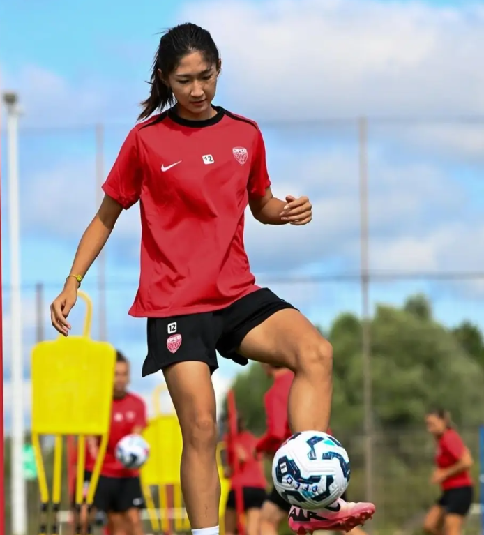 足球在线观看-雪上加霜！中国女足VS澳大利亚队，又1主力将缺席比赛，原因曝光